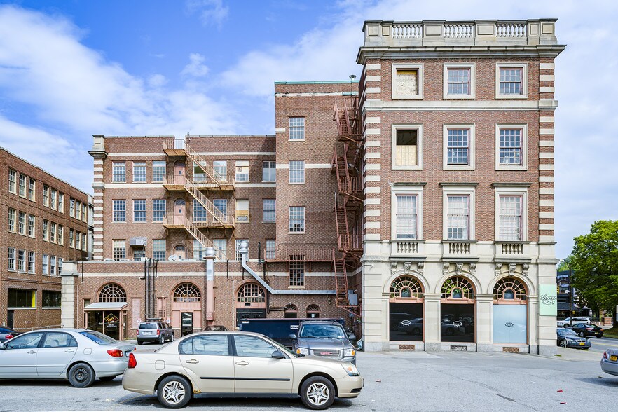 More Photos Of 311 Alexander St, Rochester Office For Lease