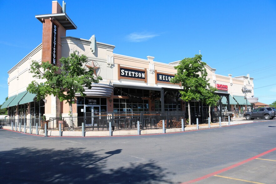 More Photos Of 11851 Bandera Rd, Helotes Unknown For Lease