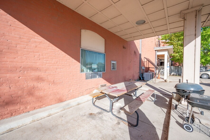 More Photos Of 122 S Minnesota Ave, Saint Peter Apartments For Sale