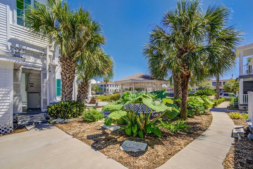 More Photos Of 1502 Market St, Galveston Hospitality For Sale