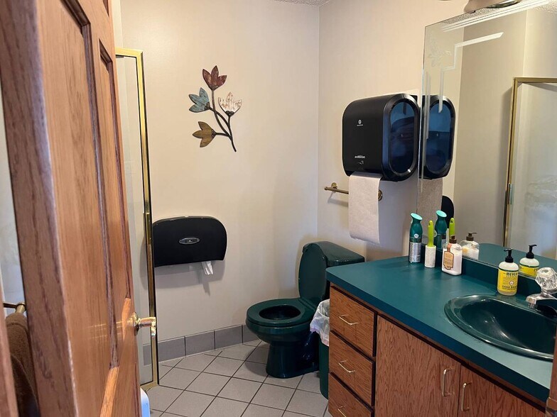 More Photos Of 1435 Division St, Waite Park Convenience Store For Lease