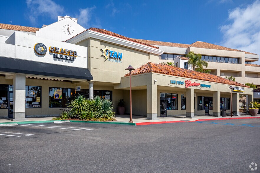 More Photos Of 3433-3545 Del Mar Heights Rd, San Diego Unknown For Lease