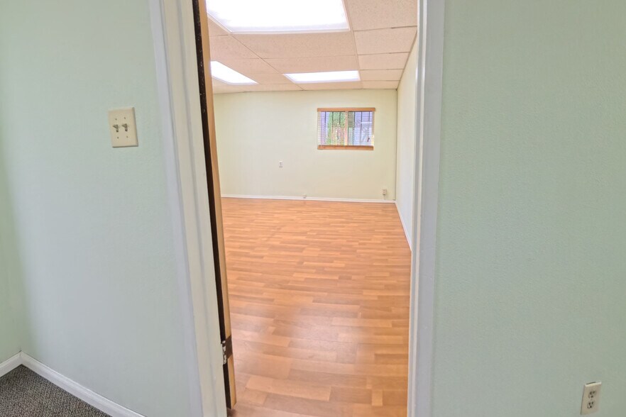 More Photos Of 13624 San Antonio Dr, Norwalk Office For Lease