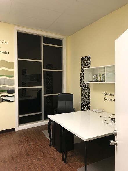 More Photos Of 24420 FM 1314 Rd, Porter Medical For Lease