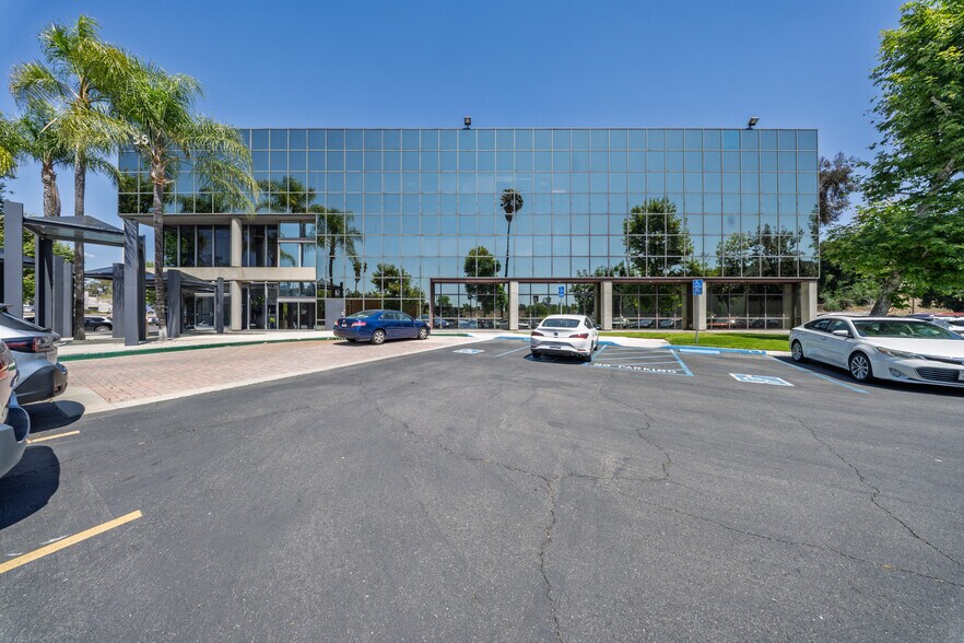 More Photos Of 556 N Diamond Bar Blvd, Diamond Bar Office For Sale