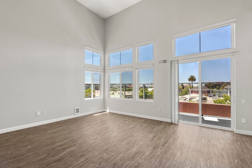 More Photos Of 1325 40th St, Emeryville Apartments For Lease