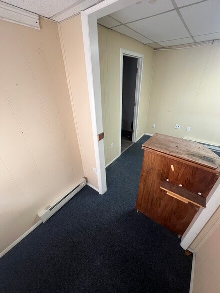 More Photos Of 2777 White Hall Blvd, White Hall Office For Lease