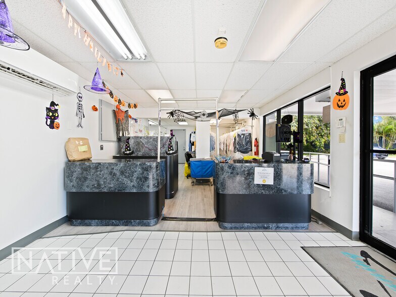 More Photos Of 2117 N Andrews Ave, Wilton Manors Freestanding For Sale