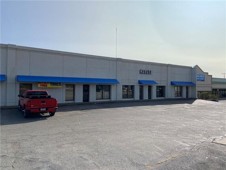 More Photos Of 9503 E Washington St, Indianapolis Storefront For Sale