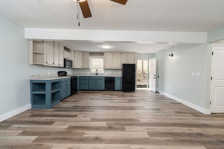 More Photos Of 6672 Roan Creek Rd, Butler Apartments For Sale
