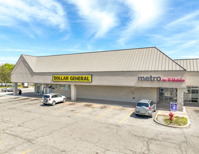 More Photos Of 27425-27565 Michigan Ave, Inkster Storefront For Lease