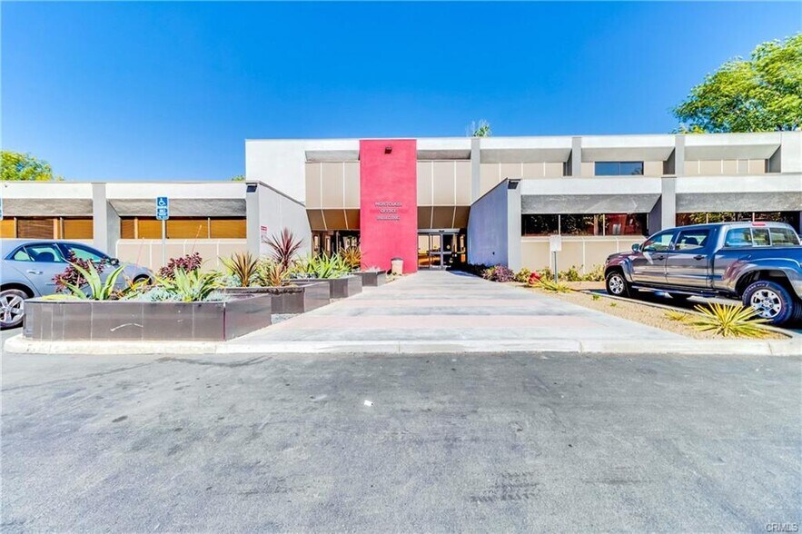 More Photos Of 4950 San Bernardino St, Montclair Medical For Lease