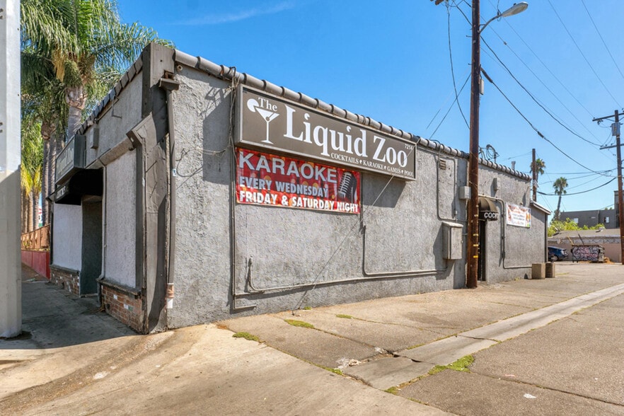 Primary Photo Of 7214 Sepulveda Blvd, Van Nuys Bar For Sale