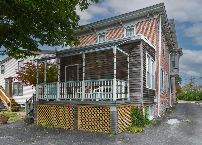 More Photos Of 71 Cooper St, Woodbury Office Residential For Sale