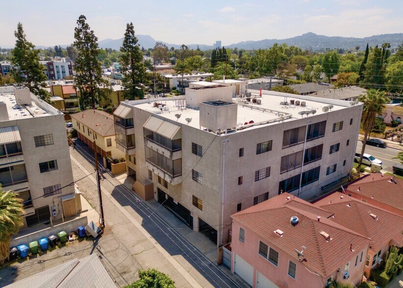 More Photos Of 12235 Magnolia Blvd, Valley Village Apartments For Sale