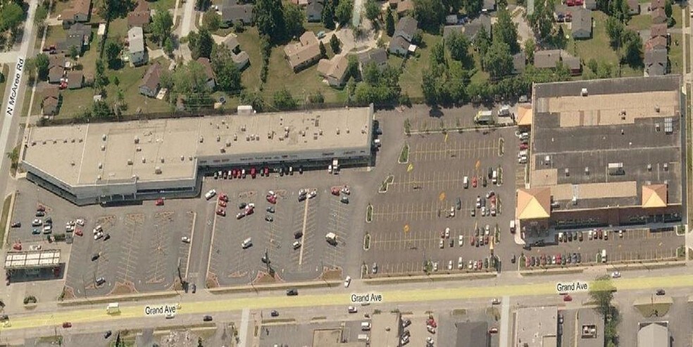 More Photos Of 2601-2709 W Grand Ave, Waukegan Unknown For Lease