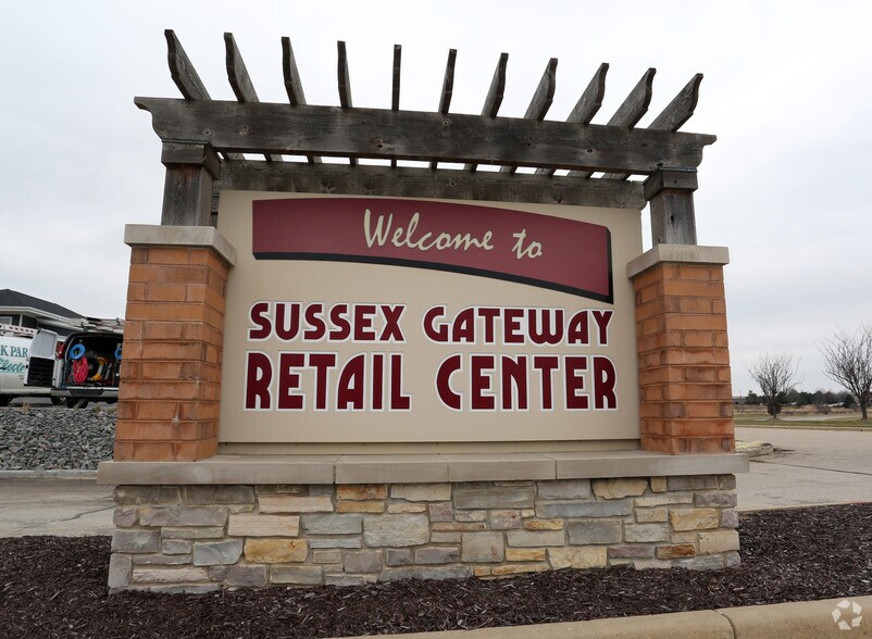 More Photos Of W248N5233 Executive Dr, Sussex Medical For Lease