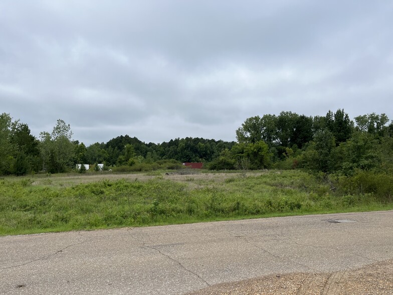 Primary Photo Of Plymouth Road, Columbus Land For Sale