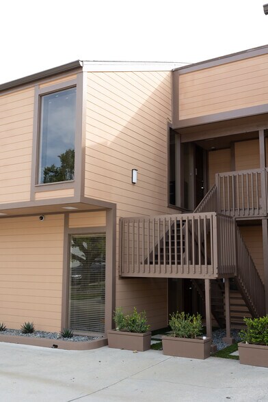 More Photos Of 2505 Canada Blvd, Glendale Office For Sale