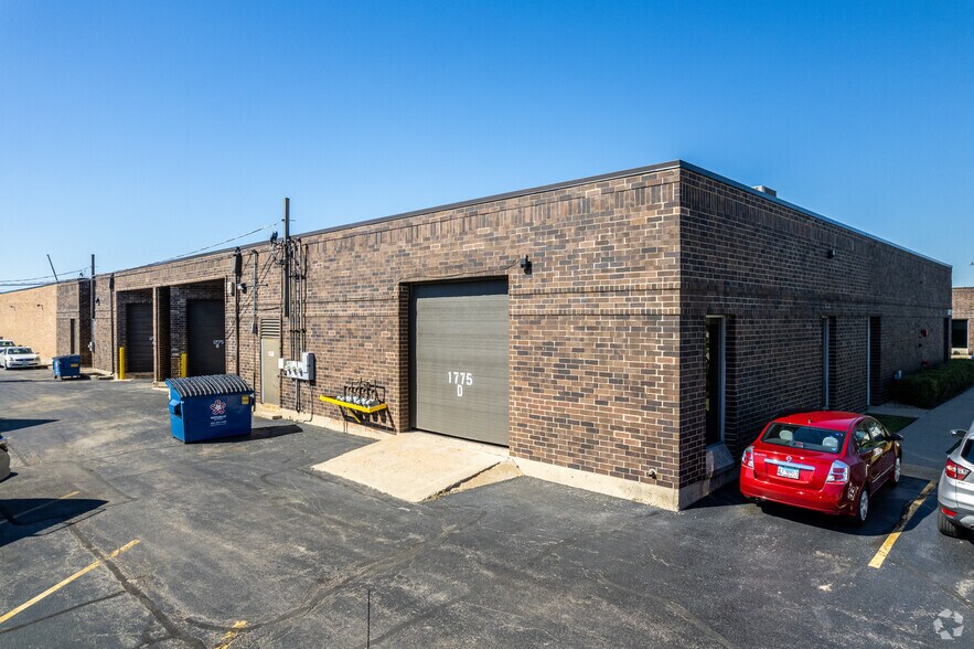 More Photos Of 1765-1795 Cortland Ct, Addison Flex For Lease