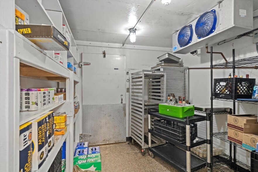 More Photos Of 522 6th St, Racine General Retail For Sale