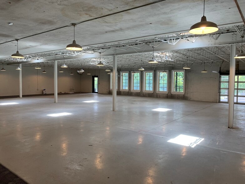 More Photos Of 1240 Old Chattahoochee Ave NW, Atlanta Flex For Lease