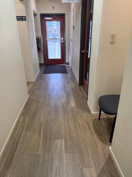 More Photos Of 525 W Center Ave, Visalia Office For Lease