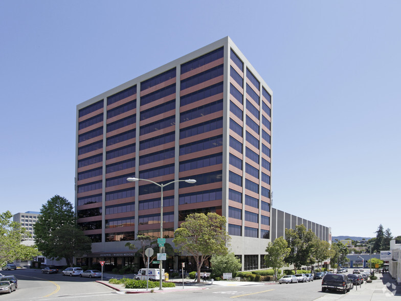 Primary Photo Of 3300 Webster St, Oakland Medical For Lease