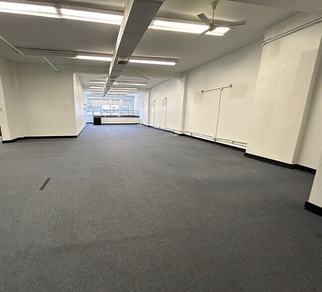 More Photos Of 931 Flatbush Ave, Brooklyn General Retail For Lease