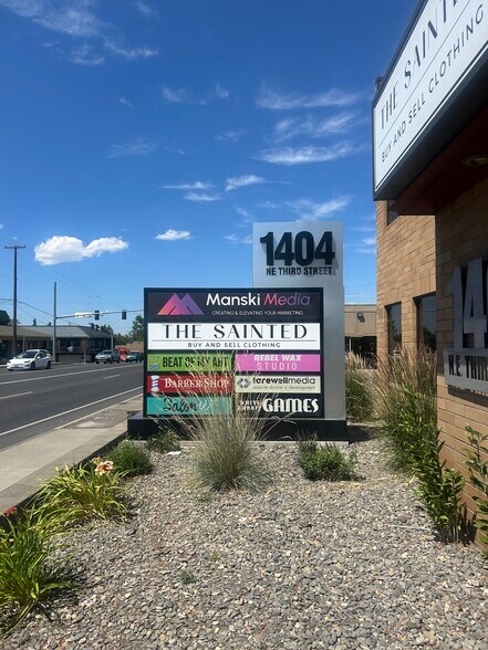 Primary Photo Of 1404 NE 3rd St, Bend Storefront Retail Office For Lease