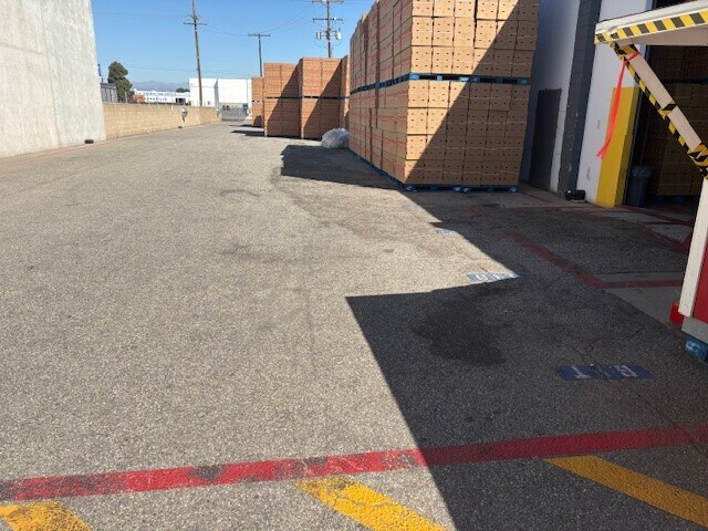 More Photos Of 1115 Mercantile St, Oxnard Manufacturing For Sale