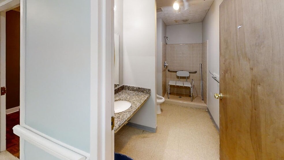 More Photos Of 601 Coleman St, Atlanta Assisted Living For Sale