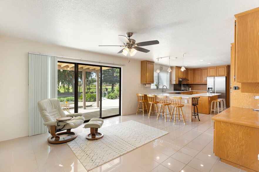 More Photos Of 9930 Calvine Rd, Sacramento Apartments For Sale