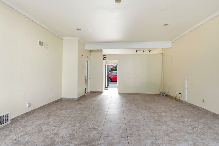 More Photos Of 2048-2050 W Florence Ave, Los Angeles Office For Sale