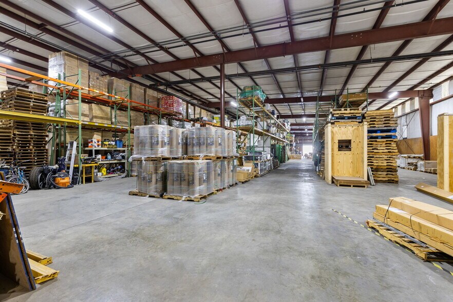 More Photos Of 1356 Bennett Dr, Longwood Distribution For Sale