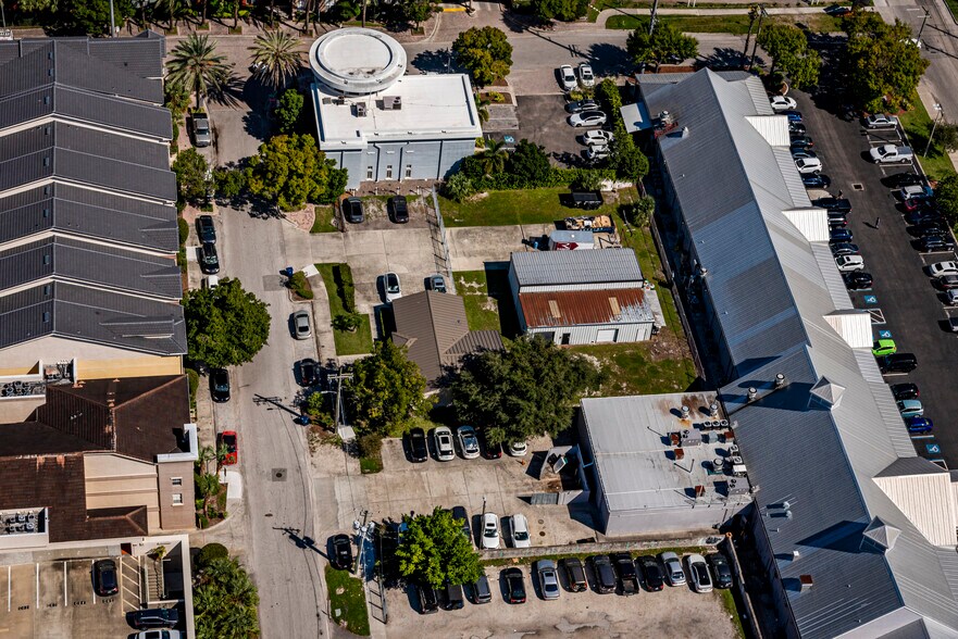 More Photos Of 504 S Moody Ave, Tampa Office For Sale