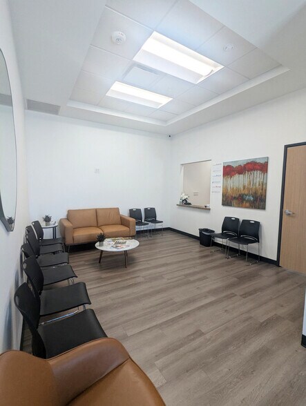 More Photos Of 450 Standridge Blvd, Anna Medical For Lease