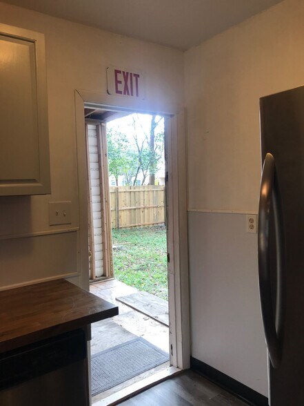 More Photos Of 3323 Saint Johns Ave, Palatka Office For Sale