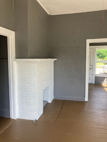 More Photos Of 201 E Washington Ave, Harlingen Apartments For Sale