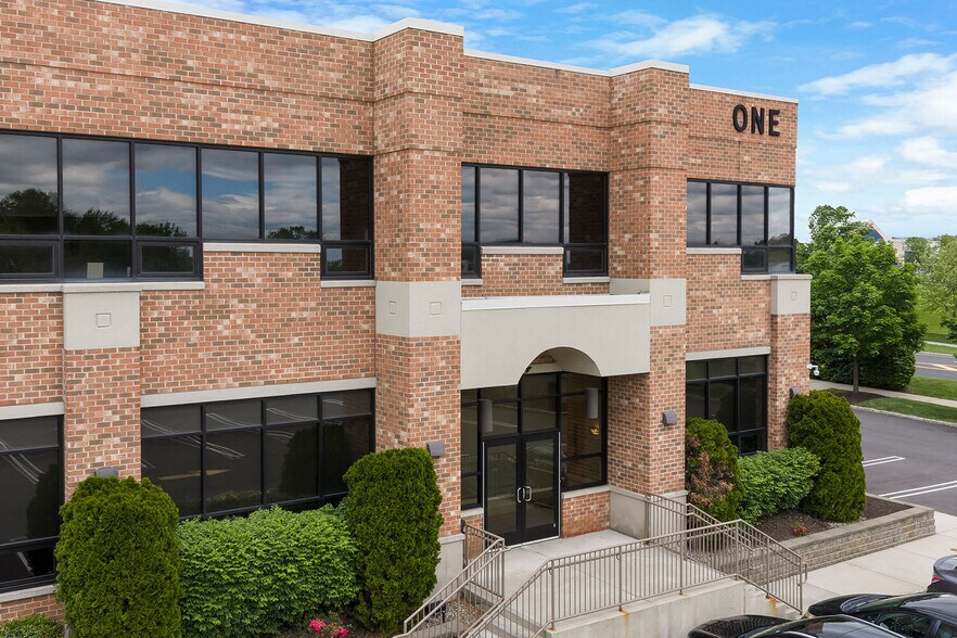 More Photos Of 1 Greenwich St, Stewartsville Medical For Lease