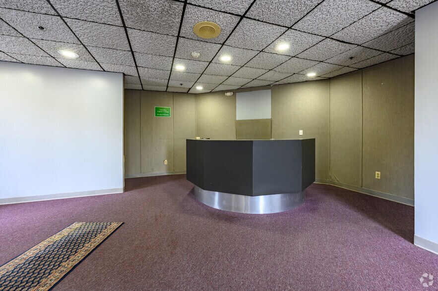 More Photos Of 334 County Route 49, Middletown Warehouse For Lease