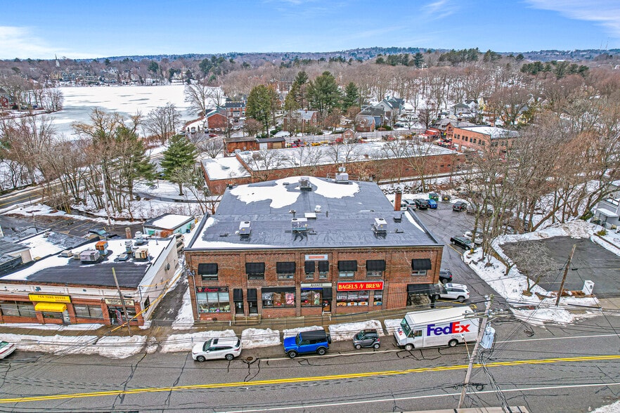 More Photos Of 742-750 Main St, Winchester Office For Lease