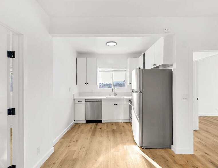 More Photos Of 1625 Vineyard Ave, Los Angeles Apartments For Sale