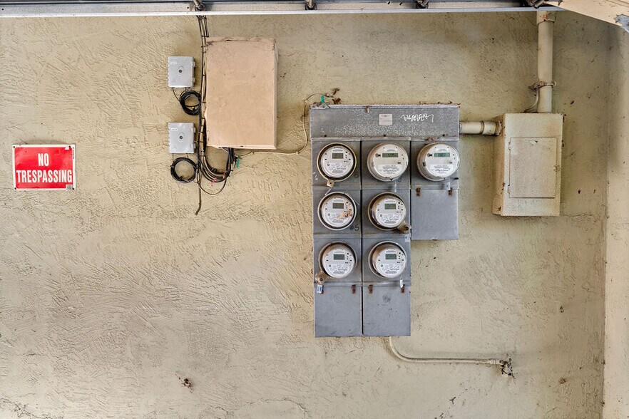 More Photos Of 2427 McKinley Ave, Berkeley Apartments For Sale