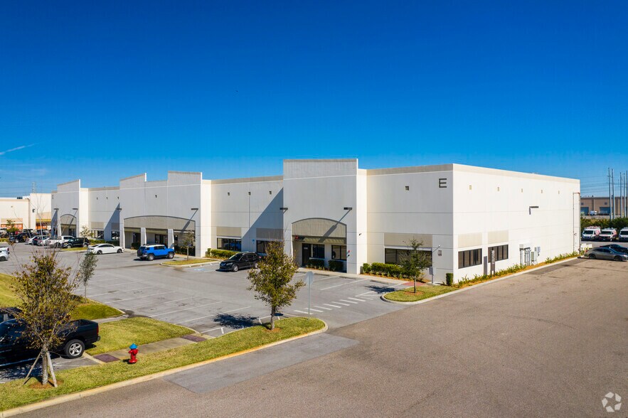 Primary Photo Of 4570-4582 Eagle Falls Pl, Tampa Warehouse For Lease