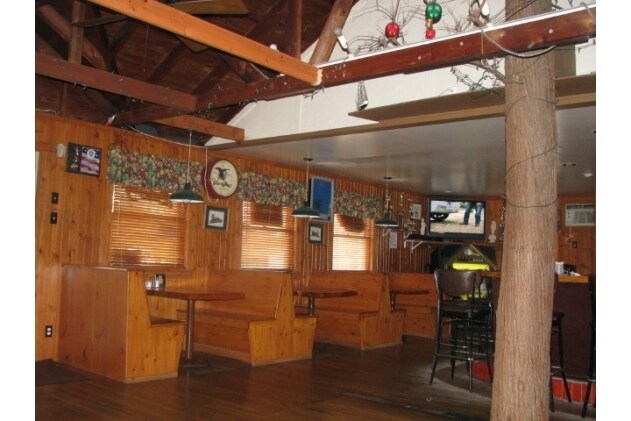 More Photos Of 54 Tuckahoe Rd, Dorothy Bar For Sale
