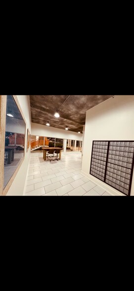 More Photos Of 905 N State St, Jackson Coworking Space