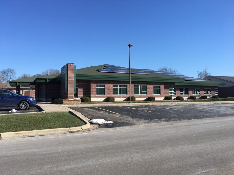 More Photos Of 144 E Summit Ave, Wales Medical For Sale