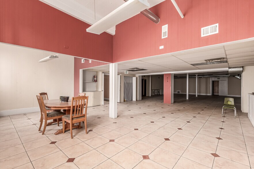 More Photos Of 2601 W 34th Ave, Denver Specialty For Sale