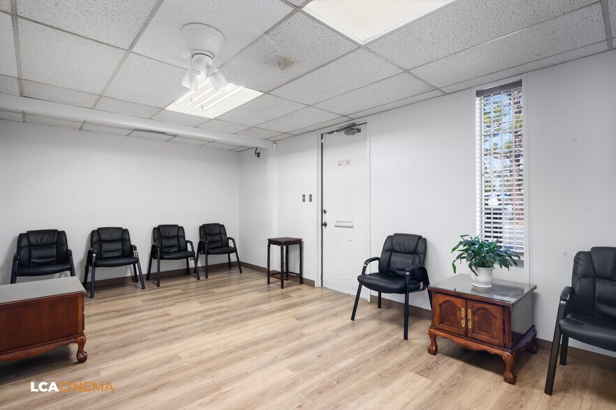 More Photos Of 2201-2205 19th St, Bakersfield Medical For Lease